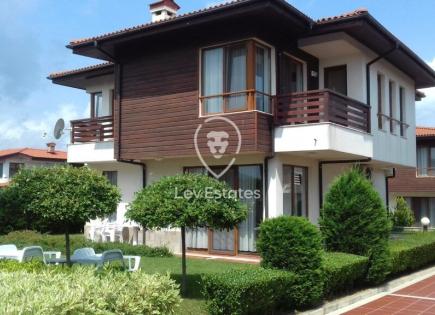 Дом за 330 000 евро в Лозенеце, Болгария
