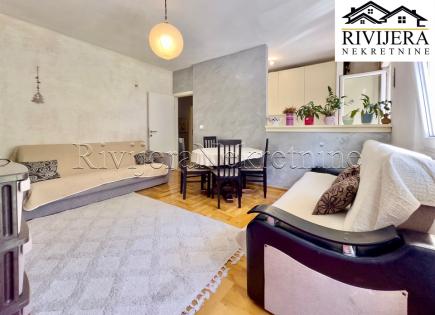 Квартира за 200 000 евро в Доброте, Черногория