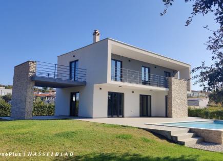 Вилла за 680 000 евро в Порече, Хорватия