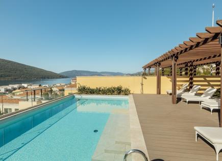 Пентхаус за 2 650 000 евро в Херцег-Нови, Черногория