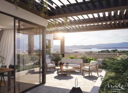 Апартаменты за 275 000 евро в Тивате, Черногория