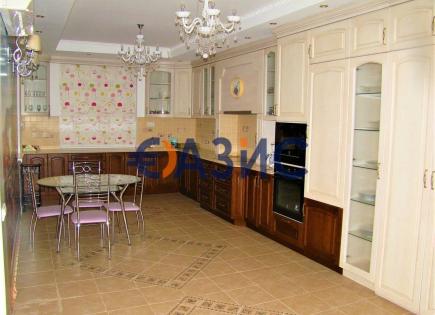Дом за 860 320 евро в Сливене, Болгария