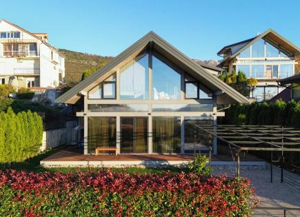 Коттедж за 450 000 евро в Тивате, Черногория