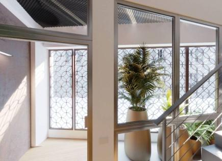 Лофт за 585 000 евро в Риме, Италия