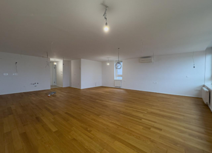 Квартира за 445 000 евро в Любляне, Словения