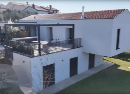 Дом за 980 000 евро в Изоле, Словения