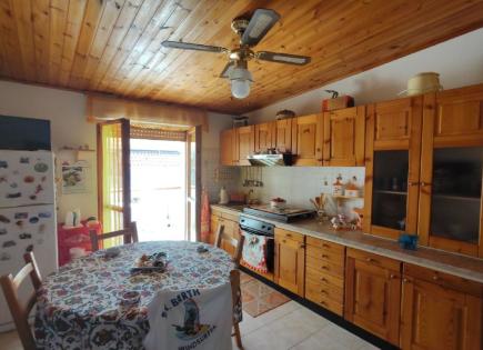 Квартира за 38 000 евро в Скалее, Италия