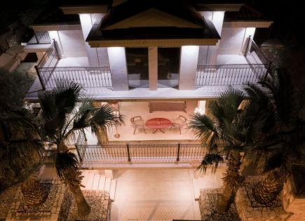 Вилла за 1 400 000 евро на полуострове Луштица, Черногория