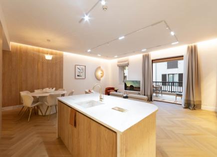 Квартира за 1 950 000 евро в Тивате, Черногория