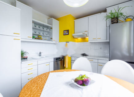 Квартира за 265 000 евро в Копере, Словения