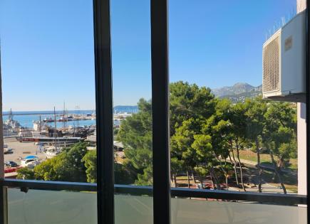 Квартира за 295 000 евро в Баре, Черногория