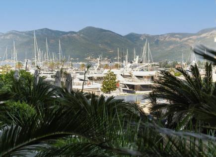 Квартира в Тивате, Черногория (цена по запросу)