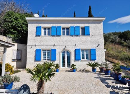 Вилла за 1 650 000 евро в Тивате, Черногория