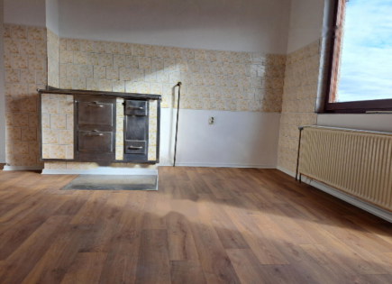 Дом за 92 000 евро в Брде, Словения