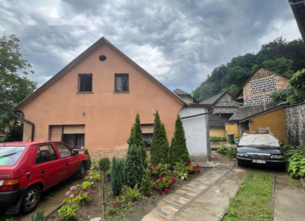 Дом за 94 900 евро в Логатеце, Словения