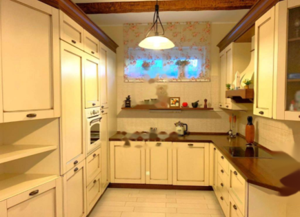 Квартира за 450 000 евро в Опатии, Хорватия