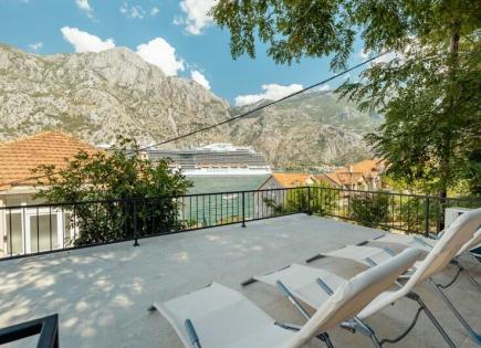 Квартира за 545 000 евро в Муо, Черногория