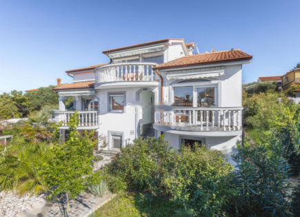 Дом за 980 000 евро в Копере, Словения