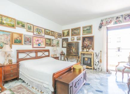 Квартира за 280 000 евро у озера Комо, Италия