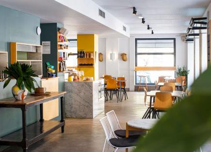 Коммерческая недвижимость за 260 000 евро в Барселоне, Испания