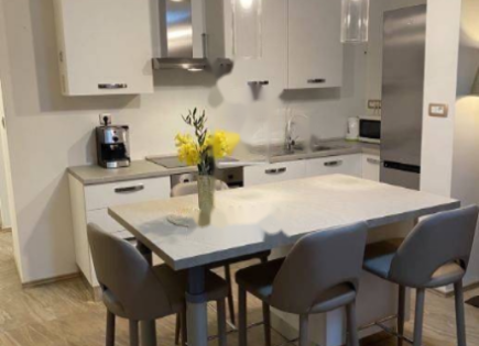 Квартира за 220 000 евро в Опатии, Хорватия