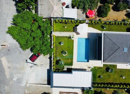 Вилла за 570 000 евро в Кемере, Турция