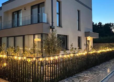 Дом за 428 700 евро в Будве, Черногория