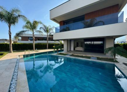 Вилла за 1 450 000 евро в Кемере, Турция