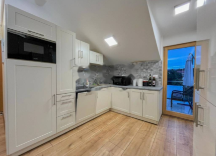 Квартира за 520 000 евро в Опатии, Хорватия