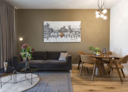 Квартира за 453 000 евро в Кампионе-д'Италия, Италия