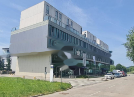 Офис за 557 640 евро в Любляне, Словения