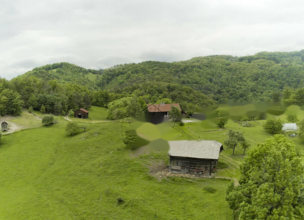 Ферма за 430 000 евро в Севнице, Словения