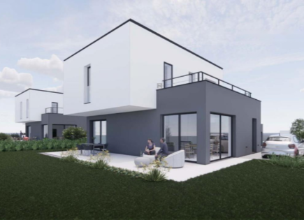 Дом за 550 676 евро в Изоле, Словения