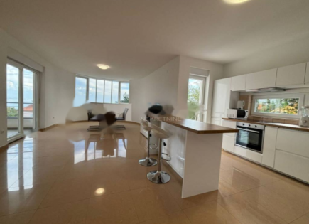 Квартира за 400 000 евро в Опатии, Хорватия