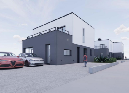 Дом за 535 237 евро в Портороже, Словения