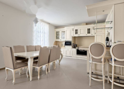 Квартира за 860 000 евро в Опатии, Хорватия