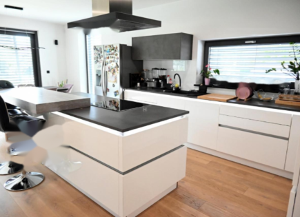 Дом за 1 050 000 евро в Любляне, Словения