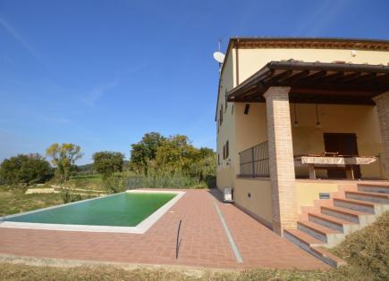 Вилла за 550 000 евро в Нарни, Италия