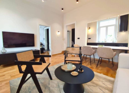 Квартира за 465 000 евро в Опатии, Хорватия