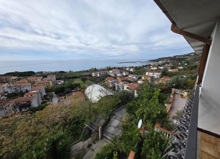 Дом за 580 000 евро в Четраро, Италия