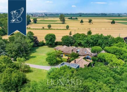 Вилла за 1 900 000 евро в Пинароло-По, Италия