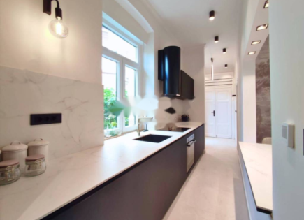 Квартира за 465 000 евро в Опатии, Хорватия