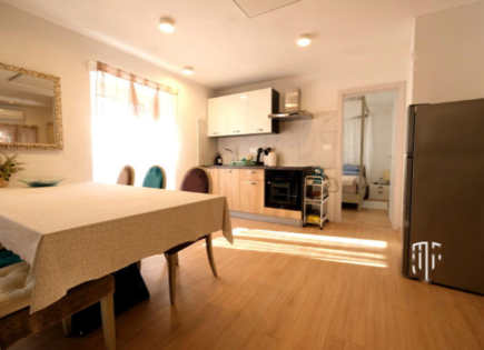 Квартира за 390 000 евро в Портороже, Словения