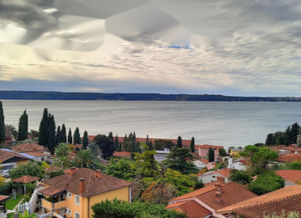 Дом за 870 000 евро в Портороже, Словения