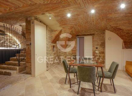 Апартаменты за 405 000 евро в Тоди, Италия