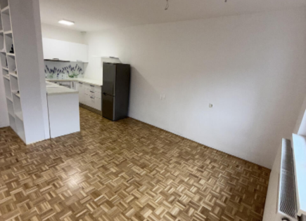 Квартира за 380 000 евро в Любляне, Словения