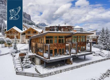 Вилла в Альта Бадии, Италия (цена по запросу)