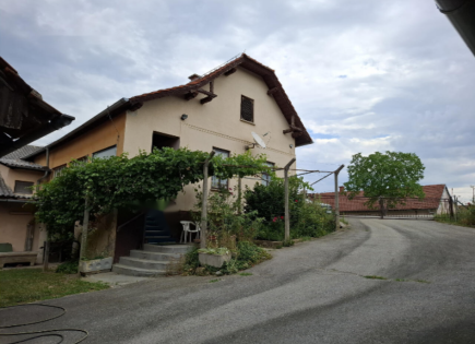 Дом за 74 900 евро в Идрии, Словения