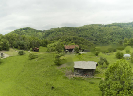 Ферма за 430 000 евро в Севнице, Словения