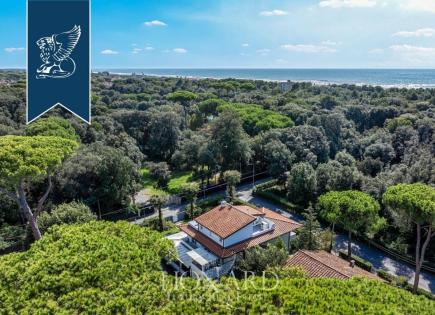 Вилла в Пьетрасанте, Италия (цена по запросу)